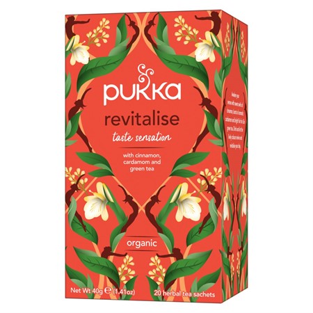 Pukka revitalise te förpackning med kanel, kardemumma och grönt te- ekologiskt och uppiggande